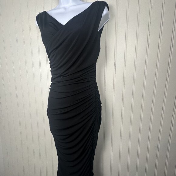 Express Black Knee Length Dress With Ruching, V-Neck,‎ Side Zipper, Stretch - Picture 4 of 10